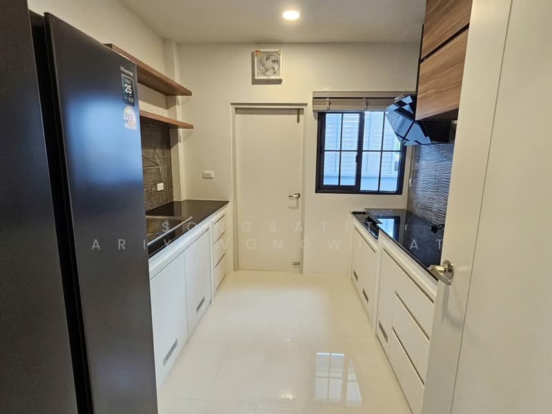 Centro Bangna, Samut Prakan, 111 Soi 3, Bang Kaeo, Bang Plee, Samut Prakan, 4 Bedrooms, 300 sqm, Single Detached House For Rent, by Songsatit Ariyawongwiwat, 500470054 - DDproperty.com