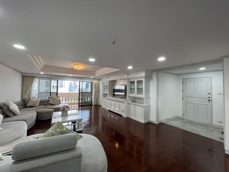 Sethiwan Mansion Sukhumvit 49, Bangkok, Soi Sukhumvit 49, Khlong Tan Nua, Watthana, Bangkok, 3 Bedrooms, 325 sqm, Condo For Rent, by Oraya Fortney, 500470062 - DDproperty.com