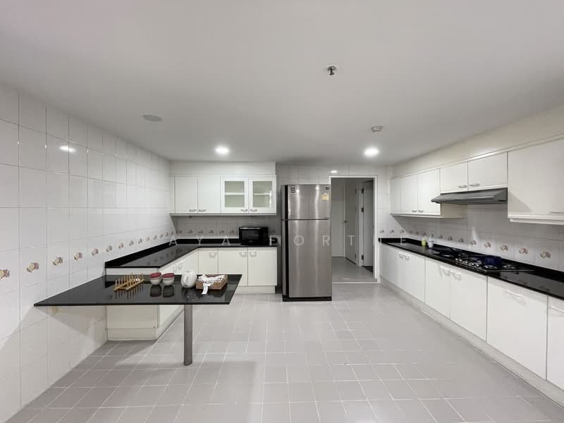 Sethiwan Mansion Sukhumvit 49, Bangkok, Soi Sukhumvit 49, Khlong Tan Nua, Watthana, Bangkok, 3 Bedrooms, 325 sqm, Condo For Rent, by Oraya Fortney, 500470062 - DDproperty.com