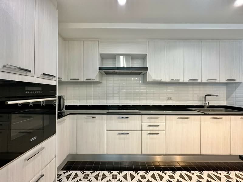 Wattana Heights, Bangkok, Sukhumvit Road, Khlongtoei Nua, Watthana, Bangkok, 3 Bedrooms, 300 sqm, Condo For Rent, by Bangkok Residential, 500470064 - DDproperty.com