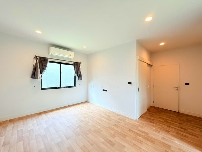 Setthasiri Thawiwatthana, Bangkok, Sala Thammasop Road, Sala Thammasop, Thawi Watthana, Bangkok, 4 Bedrooms, 305 sqm, Single Detached House For Sale, by ERA Thailand, 500470090 - DDproperty.com
