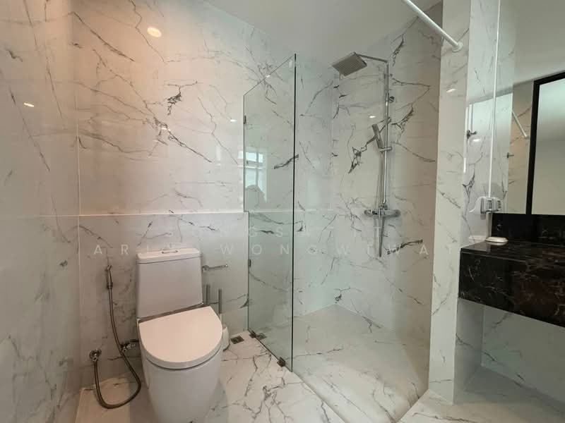 Nirvana Define Srinakarin-Rama 9, Bangkok, Srinakarin - Rom Klao Road, Saphan Sung, Bangkok, 3 Bedrooms, 285 sqm, Townhouse For Rent, by Songsatit Ariyawongwiwat, 500470095 - DDproperty.com