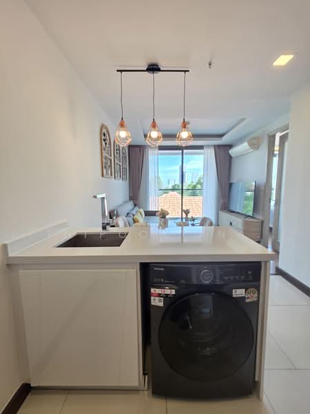 The Peak Towers, Chon Buri (Pattaya), Kasetsin 9, Nong Pru, Bang Lamung (Pattaya), Chon Buri (Pattaya), 1 Bedroom, 43 sqm, Condo For Rent, by Urarat Itthipoontanakorn, 500470198 - DDproperty.com