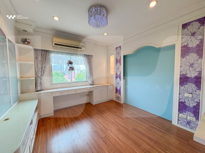 Thanapat Haus Sathorn - Narathiwas, Bangkok, Soi Chuen Chitrung, Nontri Road, Chong Nonsi, Yan Nawa, Bangkok, 6 Bedrooms, 267 sqm, Townhouse For Sale, by Ratchawan Huang, 500470209 - DDproperty.com