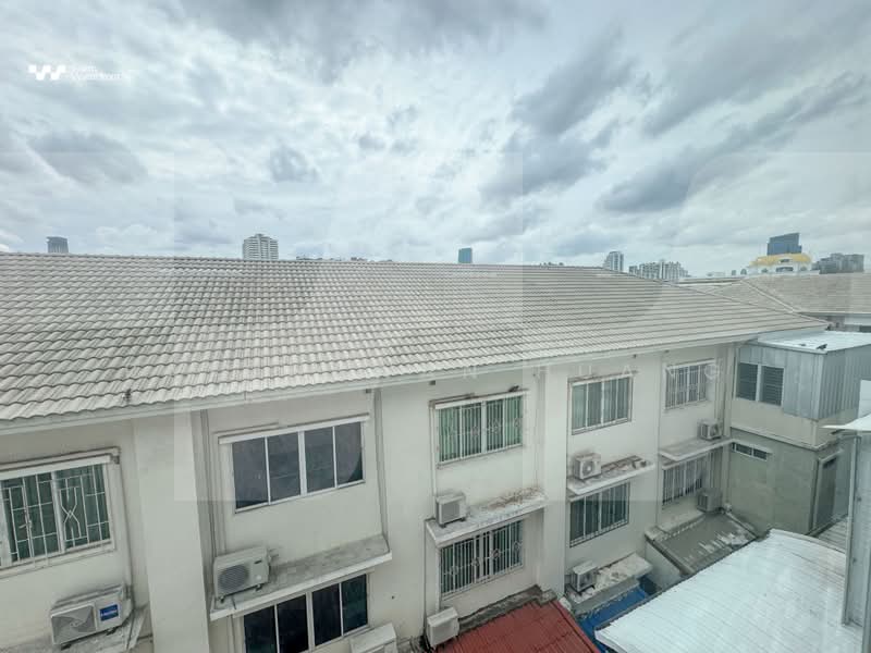 Thanapat Haus Sathorn - Narathiwas, Bangkok, Soi Chuen Chitrung, Nontri Road, Chong Nonsi, Yan Nawa, Bangkok, 6 Bedrooms, 267 sqm, Townhouse For Sale, by Ratchawan Huang, 500470209 - DDproperty.com