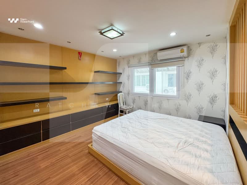Thanapat Haus Sathorn - Narathiwas, Bangkok, Soi Chuen Chitrung, Nontri Road, Chong Nonsi, Yan Nawa, Bangkok, 6 Bedrooms, 267 sqm, Townhouse For Sale, by Ratchawan Huang, 500470209 - DDproperty.com