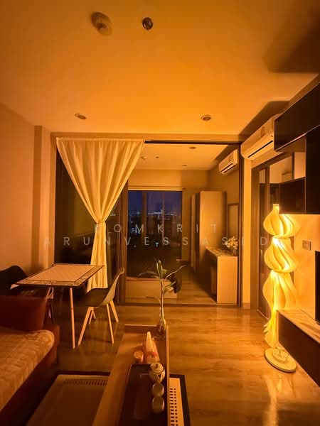 Urbano Rajavithi, Bangkok, Rajavithi Road, Bang Phlat, Bangkok, 1 Bedroom, 31 sqm, Condo For Rent, by Komkrit Arunvessased, 500470210 - DDproperty.com