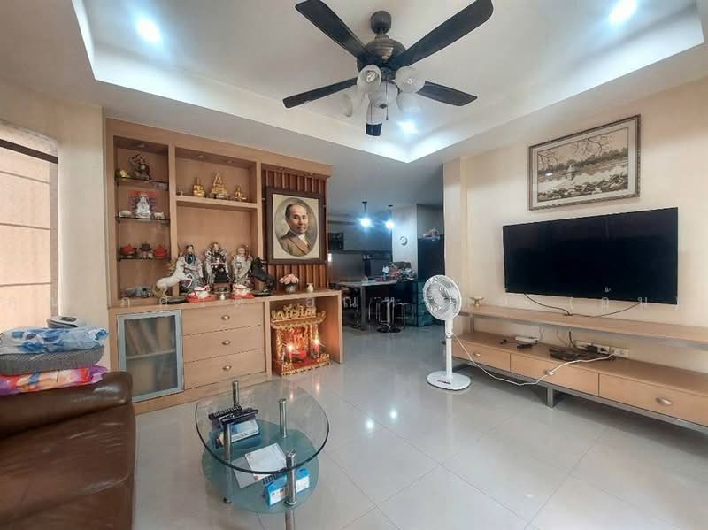 Mantana Onnut-Wongwaen, Bangkok, Sukhaphiban 2 Road, Dok Mai, Prawet, Bangkok, 3 Bedrooms, 280 sqm, Single Detached House For Sale, by คุณ ภควัต อุณหรัตน์ (อ้น), 500470211 - DDproperty.com