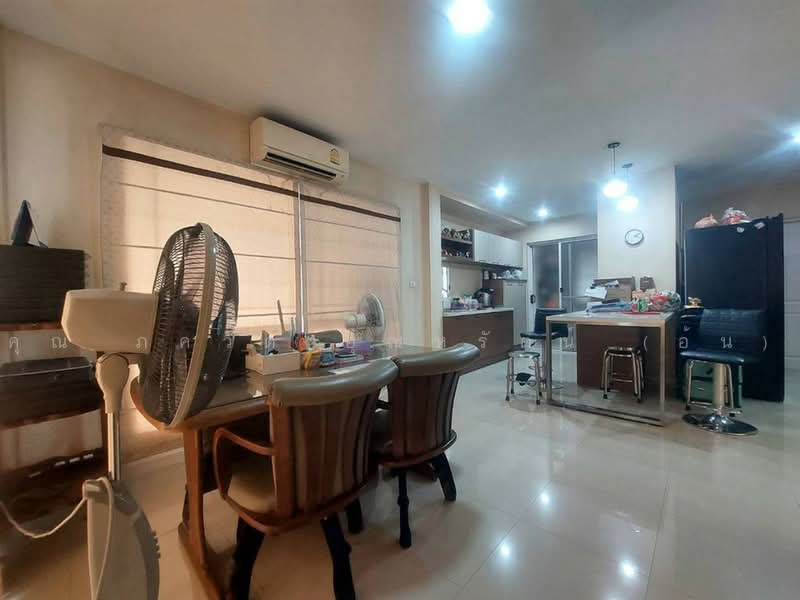 Mantana Onnut-Wongwaen, Bangkok, Sukhaphiban 2 Road, Dok Mai, Prawet, Bangkok, 3 Bedrooms, 280 sqm, Single Detached House For Sale, by คุณ ภควัต อุณหรัตน์ (อ้น), 500470211 - DDproperty.com