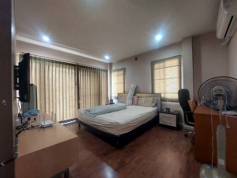 Mantana Onnut-Wongwaen, Bangkok, Sukhaphiban 2 Road, Dok Mai, Prawet, Bangkok, 3 Bedrooms, 280 sqm, Single Detached House For Sale, by คุณ ภควัต อุณหรัตน์ (อ้น), 500470211 - DDproperty.com