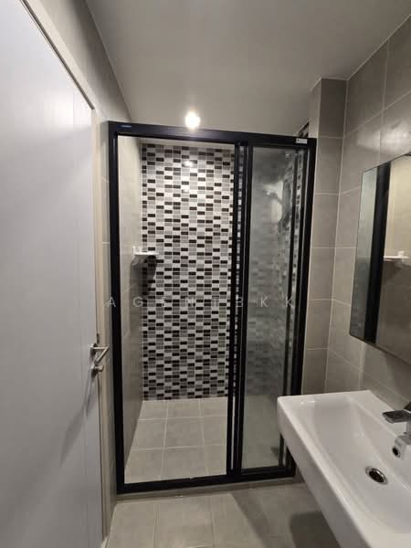The Base Phetkasem, Bangkok, Phet Kasem Rd, Bang Wa, Phasi Charoen, Bangkok, 1 Bedroom, 33 sqm, Condo For Rent, by Agentbkk, 500470281 - DDproperty.com