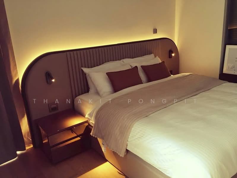 Saladaeng One, Bangkok, Sala Daeng 1 Alley, Silom, Bang Rak, Bangkok, 1 Bedroom, 56 sqm, Condo For Sale, by Thanakit Pongpit, 500470301 - DDproperty.com