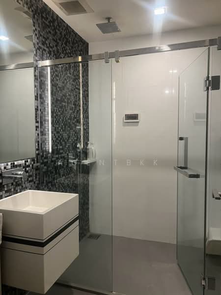 The Room Sathorn, Bangkok, 78 Pan Road, Silom, Bang Rak, Bangkok, 1 Bedroom, 55 sqm, Condo For Rent, by Agentbkk, 500470304 - DDproperty.com