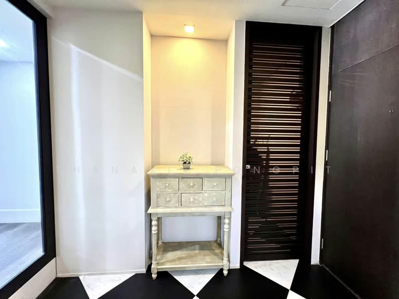 Noble Remix, Bangkok, 772 Soi Sukhumvit 36, Sukhumvit Road, Khong Tan, Khlong Toei, Bangkok, 1 Bedroom, 57 sqm, Condo For Sale, by Thanakit Pongpit, 500470317 - DDproperty.com
