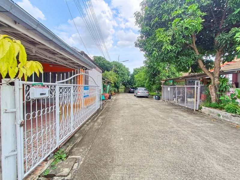 หมู่บ้านฟ้าคราม ลำลูกกาคลอง 2, Pathum Thani, Khu Khot, Lam Luk Ka, Pathum Thani, 3 Bedrooms, 120 sqm, Single Detached House For Sale, by Punpapa Rassamee, 500470346 - DDproperty.com