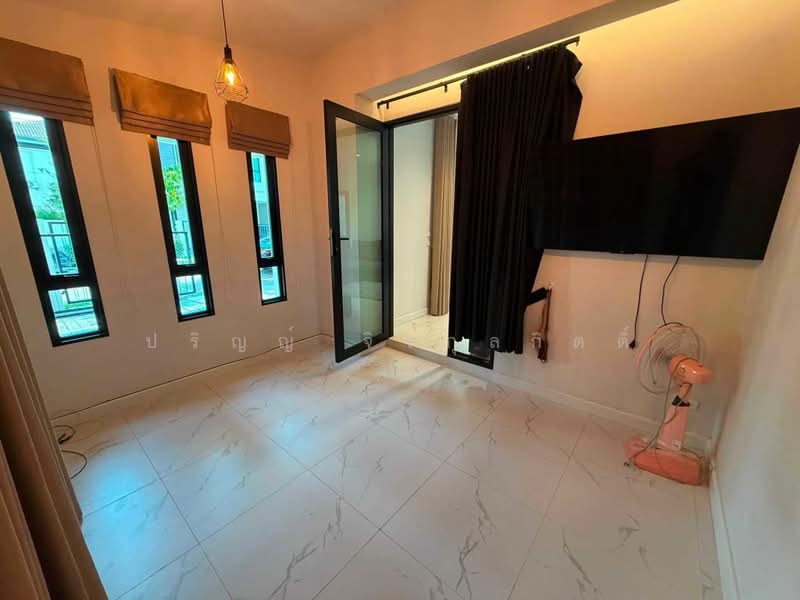 Zerene Ratchaphruek-Chaengwattana, Nonthaburi, Khlong Khoi, Pak Kret, Khlong Khoi, Pak Kret, Nonthaburi, 5 Bedrooms, 174 sqm, Single Detached House For Sale, by ปริญญ์ จิรกุลกิตติ์, 500470347 - DDproperty.com