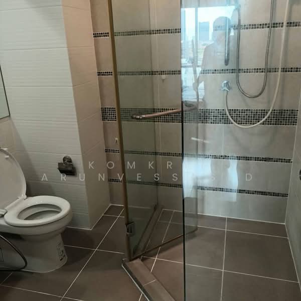Centric Sathorn-St Louis, Bangkok, Sathorn Nua Road, Yan Nawa, Sathon, Bangkok, 1 Bedroom, 34 sqm, Condo For Rent, by Komkrit Arunvessased, 500470354 - DDproperty.com