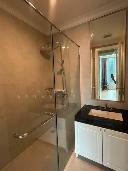 Royce Private Residences, Bangkok, 61 Soi Sukhumvit 31, Khlongtoei Nua, Watthana, Bangkok, 3 Bedrooms, 143 sqm, Condo For Rent, by Komkrit Arunvessased, 500470398 - DDproperty.com
