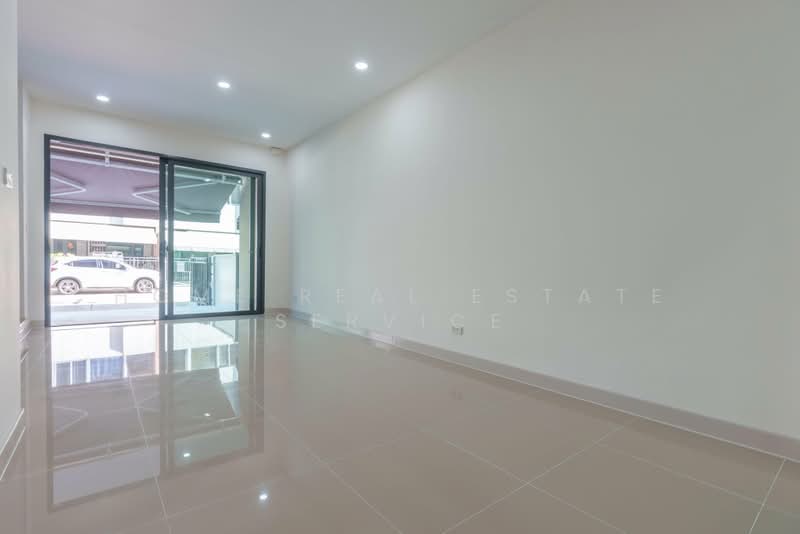 Baan Klang Muang Sathorn-Suksawat : บ้านกลางเมือง สาทร-สุขสวัสดิ์, สมุทรปราการ, 29 สุขสวัสดิ์ 39, บางพึ่ง, พระประแดง, สมุทรปราการ, 152 ตร.ม., ทาวน์เฮ้าส์ ขาย, โดย HOME Real Estate Service, 500470407 - DDproperty.com