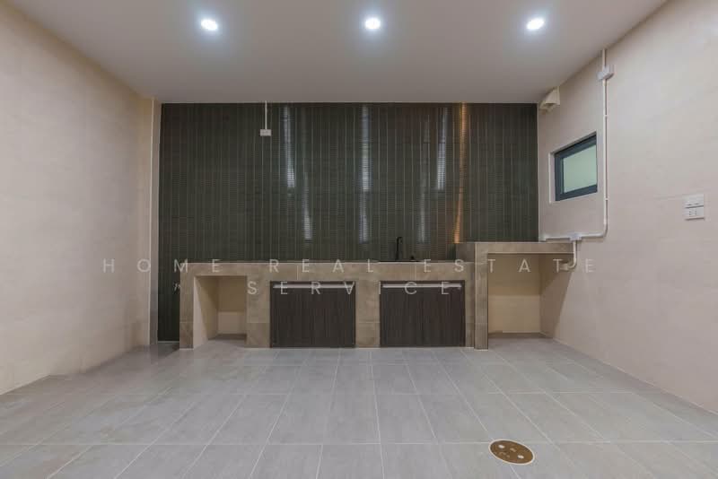 Baan Klang Muang Sathorn-Suksawat, Samut Prakan, 29 Suk Sawat 39, Bang Phung, Phra Pra Daeng, Samut Prakan, 3 Bedrooms, 152 sqm, Townhouse For Sale, by HOME Real Estate Service, 500470407 - DDproperty.com