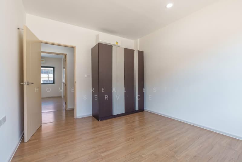 Baan Klang Muang Sathorn-Suksawat, Samut Prakan, 29 Suk Sawat 39, Bang Phung, Phra Pra Daeng, Samut Prakan, 3 Bedrooms, 152 sqm, Townhouse For Sale, by HOME Real Estate Service, 500470407 - DDproperty.com