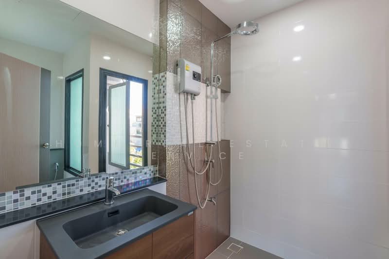 Baan Klang Muang Sathorn-Suksawat, Samut Prakan, 29 Suk Sawat 39, Bang Phung, Phra Pra Daeng, Samut Prakan, 3 Bedrooms, 152 sqm, Townhouse For Sale, by HOME Real Estate Service, 500470407 - DDproperty.com