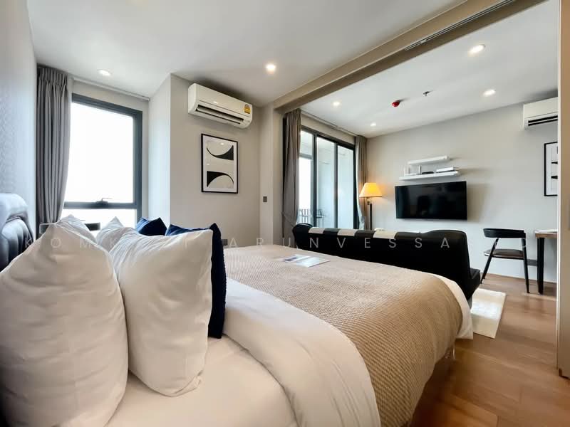 Q Chidlom-Phetchaburi, Bangkok, 1088 Phetchaburi Road, Makkasan, Ratchathewi, Bangkok, 1 Bedroom, 47 sqm, Condo For Rent, by Komkrit Arunvessased, 500470410 - DDproperty.com