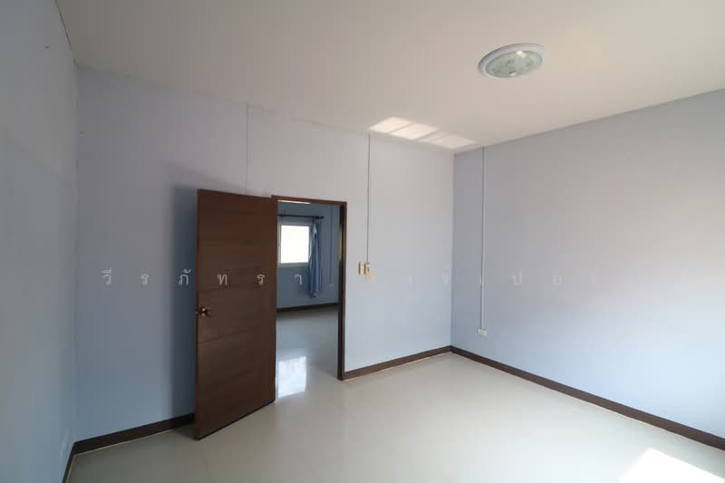 2 Brm 2 Bth Home & Commercial Property for Sale, Non San Nong Bua Lam Phu, Nong Bua Lam Phu, Nong Sawan, Muang Nong Bua Lam Phu, Nong Bua Lam Phu, , 450 sqm, Warehouse/Factory For Sale, by วีรภัทรา ดาร์เปอร์, 500470414 - DDproperty.com
