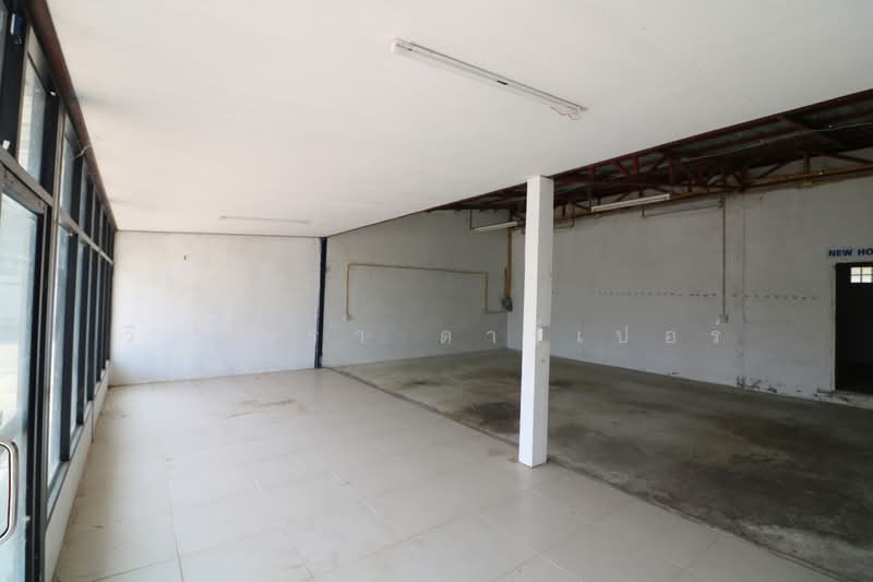 ขายบ้าน 2 ห้องนอน 2 ห้องน้ำ พร้อมอาคารพาณิชย์ โนนสาร หนองบัวลำภู, หนองบัวลำภู, หนองสวรรค์, เมืองหนองบัวลำภู, หนองบัวลำภู, 450 ตร.ม., โกดัง-โรงงาน ขาย, โดย วีรภัทรา ดาร์เปอร์, 500470414 - DDproperty.com