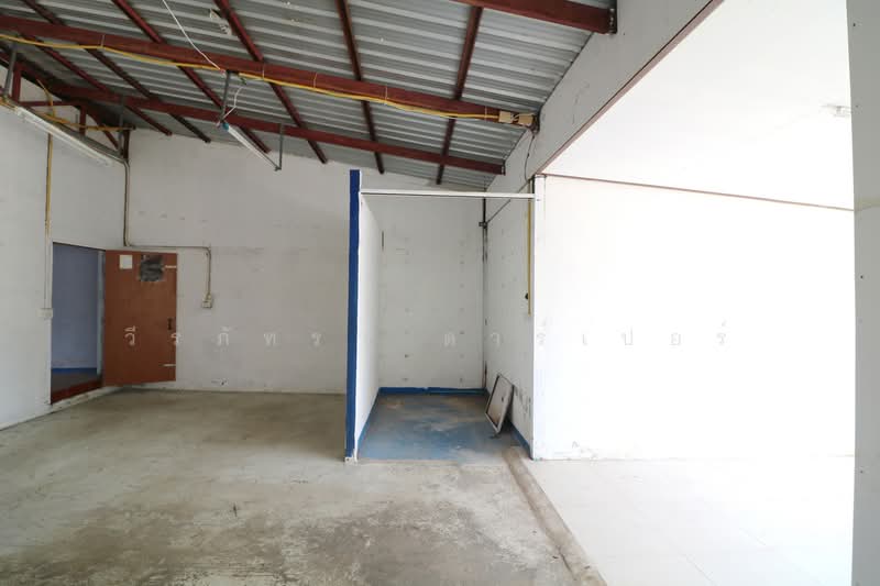 2 Brm 2 Bth Home & Commercial Property for Sale, Non San Nong Bua Lam Phu, Nong Bua Lam Phu, Nong Sawan, Muang Nong Bua Lam Phu, Nong Bua Lam Phu, , 450 sqm, Warehouse/Factory For Sale, by วีรภัทรา ดาร์เปอร์, 500470414 - DDproperty.com