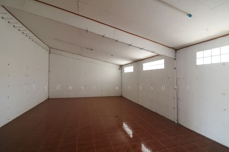2 Brm 2 Bth Home & Commercial Property for Sale, Non San Nong Bua Lam Phu, Nong Bua Lam Phu, Nong Sawan, Muang Nong Bua Lam Phu, Nong Bua Lam Phu, , 450 sqm, Warehouse/Factory For Sale, by วีรภัทรา ดาร์เปอร์, 500470414 - DDproperty.com