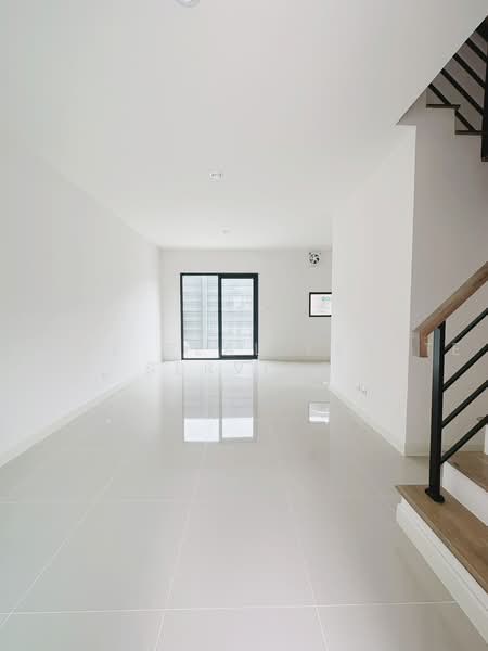 Baan Klang Muang @ Suksawat : บ้านกลางเมือง-สุขสวัสดิ์, สมุทรปราการ, Suksawat Bang Phueng, บางพึ่ง, พระประแดง, สมุทรปราการ, 143 ตร.ม., ทาวน์เฮ้าส์ ขาย, โดย HOME Real Estate Service, 500470435 - DDproperty.com