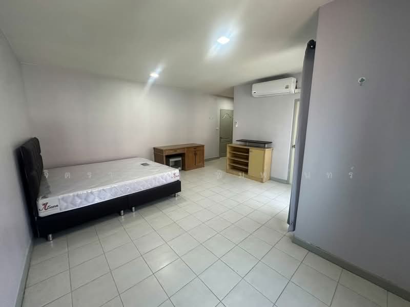 Sinthanee Ladprao 80, Bangkok, ลาดพร้าว, Wang Thonglang, Bangkok, 4 Bedrooms, 320 sqm, Townhouse For Rent, by จิตราภรณ์ พิมพ์จันทร์, 500470452 - DDproperty.com