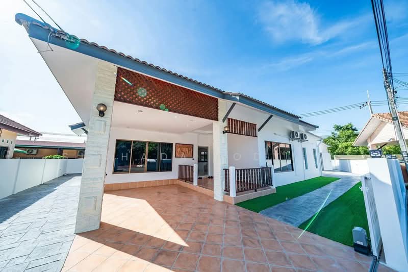 undefined, Chon Buri (Pattaya), Nong Pru, Bang Lamung (Pattaya), Chon Buri (Pattaya), 5 Bedrooms, 350 sqm, Single Detached House For Sale, by Suchada Yodyiem, 500470453 - DDproperty.com