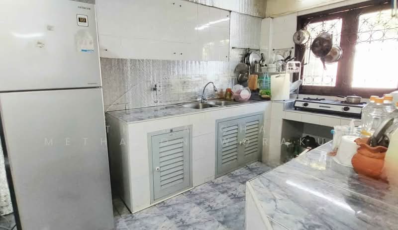 4-BR House, Bangkok, Suan Luang, Bangkok, 4 Bedrooms, 220 sqm, Single Detached House For Sale, by Thawatchai Methawongworakul, 500470465 - DDproperty.com