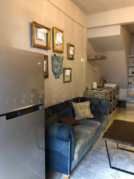 2 ชั้น ขายพร้อมผู้เช่า, Bangkok, Khlong Toei, Bangkok, 3 Bedrooms, 128 sqm, Townhouse For Sale, by ERA Holding (Thailand) Co., Ltd., 500470472 - DDproperty.com