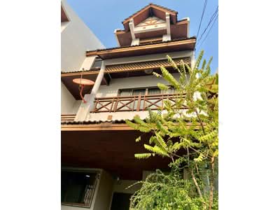 ขาย - ขาย ทาวน์เฮ้าส์ 3ชั้น พร้อมผู้เช่า ซอย อ่อนนุช 21/1, กรุงเทพ