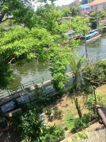 For Sale,House by the Klong A Townhome in private compound,Onnut soi 21/1, Bangkok, Suan Luang, Bangkok, 4 Bedrooms, 280 sqm, Townhouse For Sale, by ณปภัช ธวงค์ไพ, 500470494 - DDproperty.com