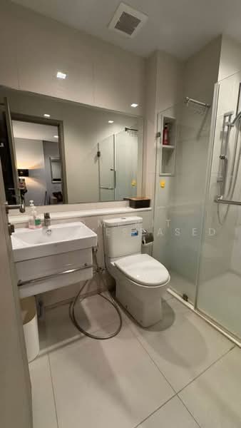 Life Asoke, Bangkok, Asoke-Dindang Road, Bang Kapi, Huai Khwang, Bangkok, 1 Bedroom, 32 sqm, Condo For Rent, by Komkrit Arunvessased, 500470590 - DDproperty.com