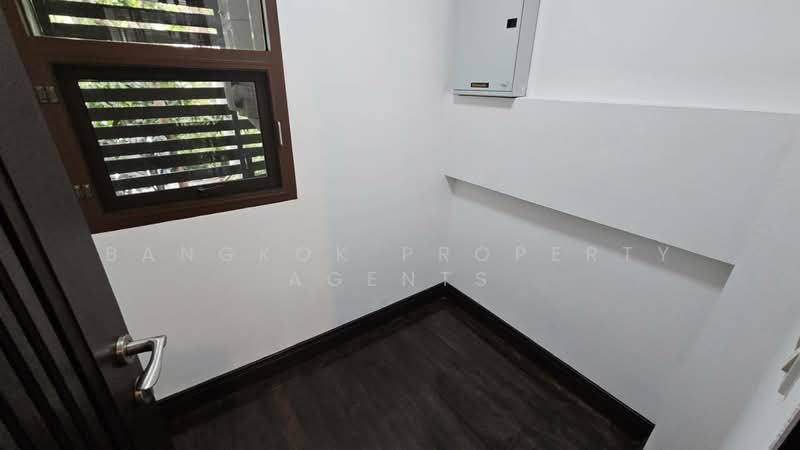 Baan Sukhumvit 18, Bangkok, 3/13-14 Sukhumvit Soi 18, Khlong Toei, Bangkok, 4 Bedrooms, 450 sqm, Single Detached House For Rent, by BANGKOK PROPERTY AGENTS, 500470592 - DDproperty.com