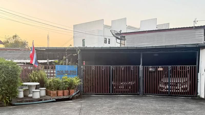 3-BR House, Bangkok, Khlong Chan, Bang Kapi, Bangkok, 3 Bedrooms, 150 sqm, Single Detached House For Sale, by Komkrit Arunvessased, 500470623 - DDproperty.com