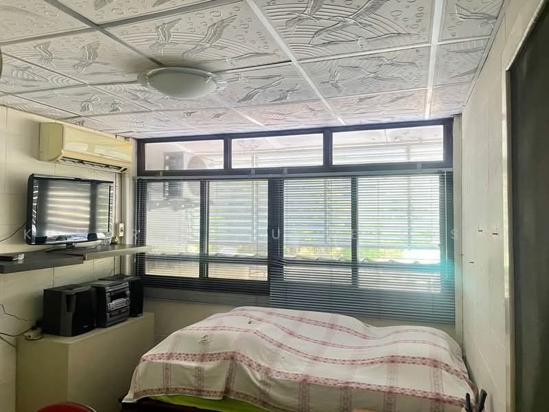 3-BR House, Bangkok, Khlong Chan, Bang Kapi, Bangkok, 3 Bedrooms, 150 sqm, Single Detached House For Sale, by Komkrit Arunvessased, 500470623 - DDproperty.com