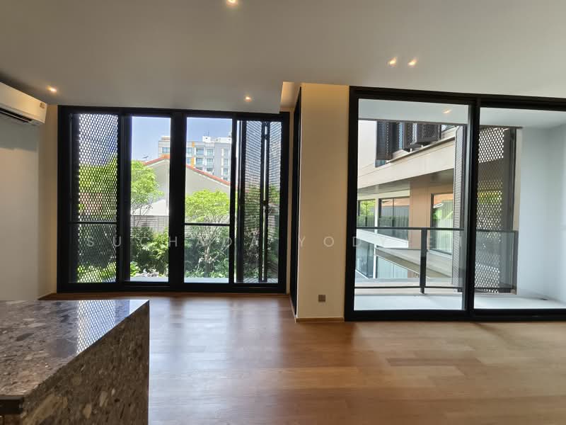 Via 34, Bangkok, 15 Soi Sukhumvit 34, Khong Tan, Khlong Toei, Bangkok, 2 Bedrooms, 125 sqm, Condo For Sale, by Suchada Yodyiem, 500470637 - DDproperty.com