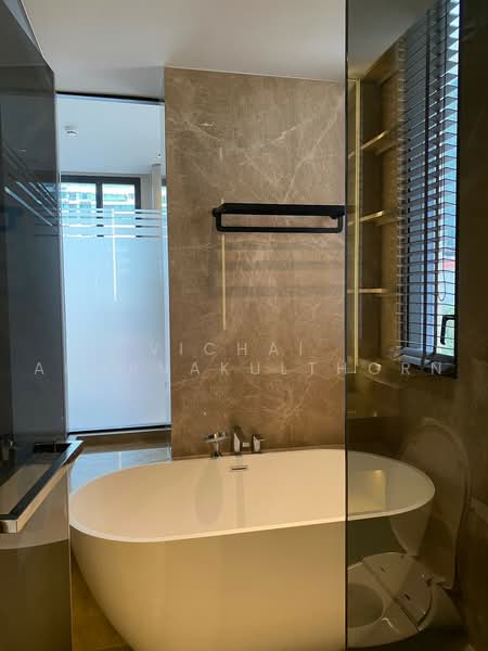 The Reserve 61 Hideaway, Bangkok, 92 Sukhumvit 61, Khlong Tan Nua, Watthana, Bangkok, 2 Bedrooms, 77 sqm, Condo For Rent, by Vichai Annavakulthorn, 500470638 - DDproperty.com