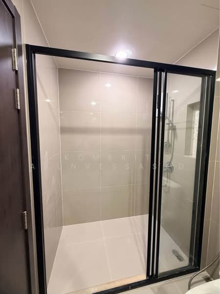 XT Huaikhwang, Bangkok, 244 Ratchadaphisek Road, Huai Khwang, Bangkok, 1 Bedroom, 28 sqm, Condo For Rent, by Komkrit Arunvessased, 500470646 - DDproperty.com