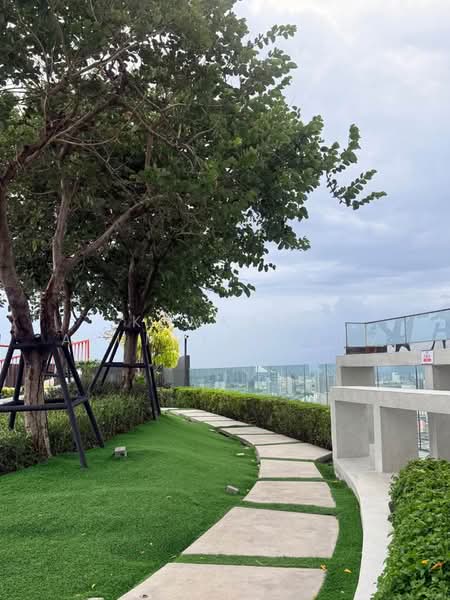 XT Huaikhwang, Bangkok, 244 Ratchadaphisek Road, Huai Khwang, Bangkok, 1 Bedroom, 28 sqm, Condo For Rent, by Komkrit Arunvessased, 500470646 - DDproperty.com