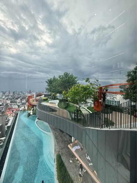 XT Huaikhwang, Bangkok, 244 Ratchadaphisek Road, Huai Khwang, Bangkok, 1 Bedroom, 28 sqm, Condo For Rent, by Komkrit Arunvessased, 500470646 - DDproperty.com