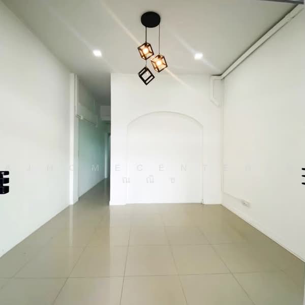 Merito Phetkasem 63, Bangkok, Soi Inthapat, Bang Kae Nua, Bang Khae, Bangkok, 3 Bedrooms, 203 sqm, Townhouse For Sale, by AJHOMECENTER-คุณณิช, 500470652 - DDproperty.com