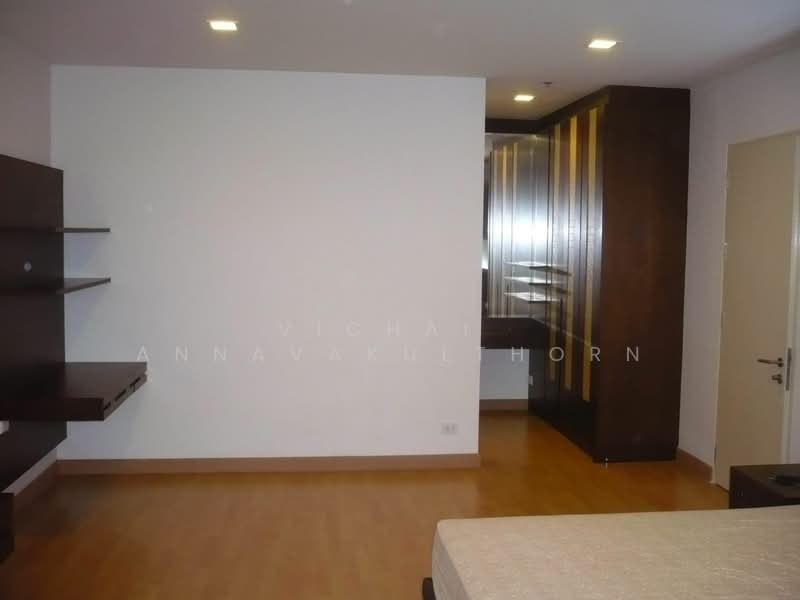 Nusasiri Grand, Bangkok, Soi Sukhumvit 42, Phra Kanong, Khlong Toei, Bangkok, 2 Bedrooms, 80 sqm, Condo For Rent, by Vichai Annavakulthorn, 500470659 - DDproperty.com