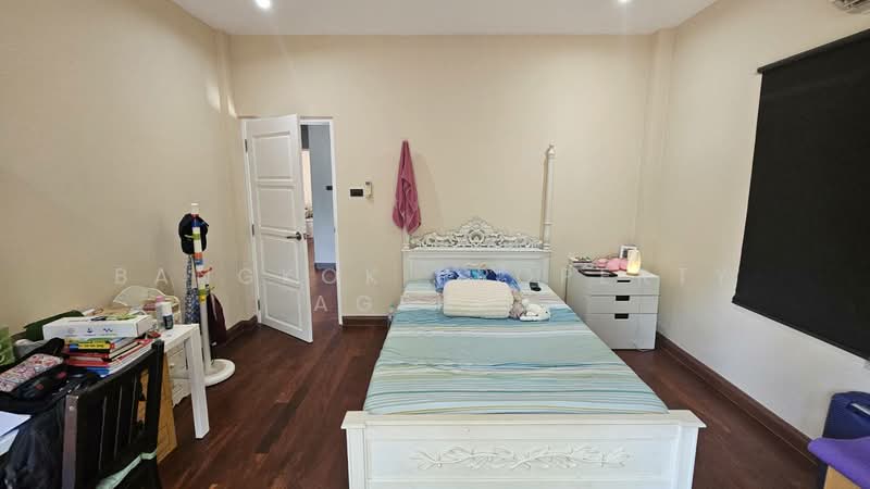 House with big garden in Onnut, Bangkok, Bang Chak, Phra Khanong, Bangkok, 5 Bedrooms, 700 sqm, Single Detached House For Rent, by BANGKOK PROPERTY AGENTS, 500470671 - DDproperty.com